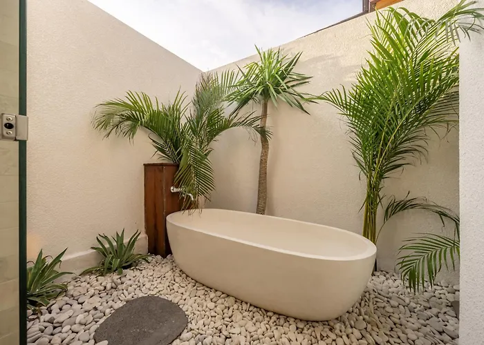Nalu Amazing Location Villa